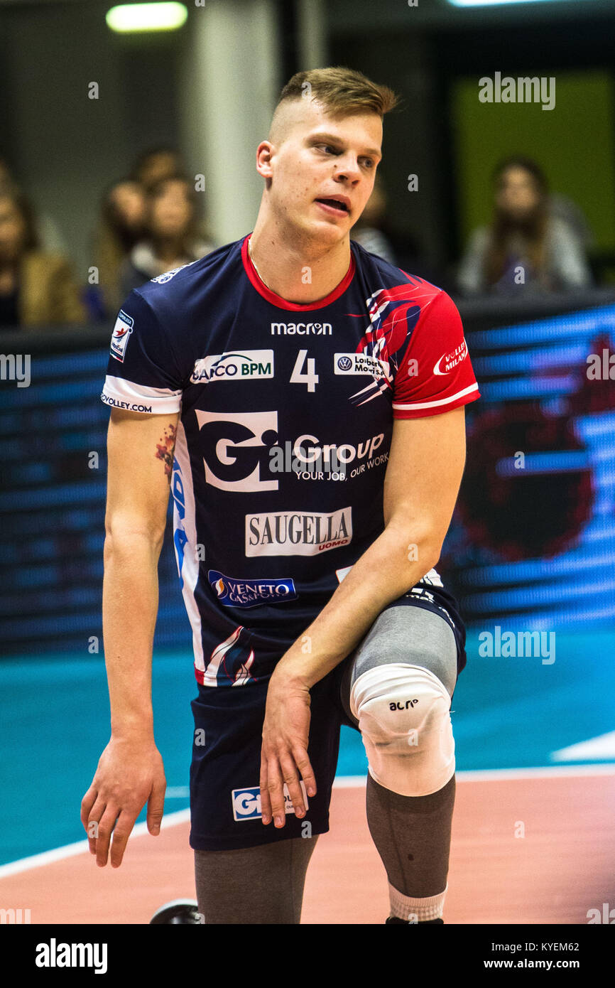 Dzavoronok Donovan # 4 est en concurrence au cours d'un match entre le Groupe GI1 Monza v Sir Safety Pérouse Conad (Photo par Mairo Cinquetti/Pacific Press) Banque D'Images