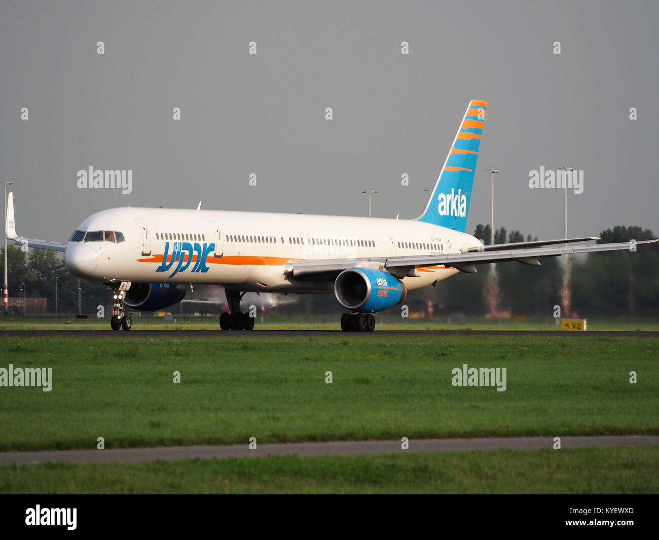 4X-BAW israélienne Arkia Airlines Boeing 757-3F7(WL), le décollage de l'aéroport de Schiphol (AMS-EHAM) de la piste 36L pic1 Banque D'Images