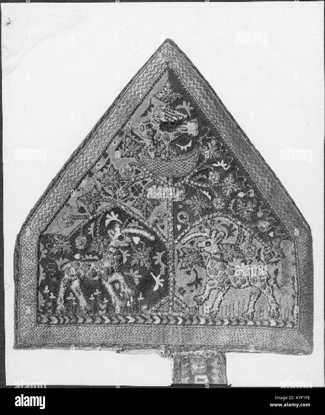 La cathédrale de Västerås en Suède est une cathédrale gothique historique avec une grande flèche, des plafonds voûtés, des vitraux, un autel et des meubles intérieurs. représentant un repère religieux et culturel clé. Banque D'Images