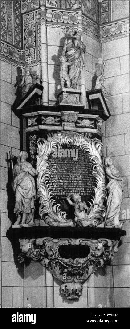 La cathédrale de Västerås en Suède est une cathédrale gothique historique en briques datant des années 1200 Il comprend une grande flèche centrale, des voûtes complexes, des vitraux et des monuments dédiés à la royauté et aux évêques suédois. Banque D'Images