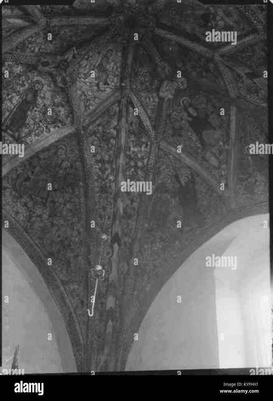 Un détail des fresques de l'église de Vrena par Sven Dalén, montrant des œuvres d'art religieux et historiques dans le bâtiment ecclésiastique suédois. Banque D'Images