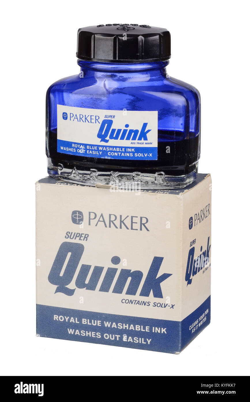 Bouteille d'encre Parker Quink bleu royal avec boîte en carton Banque D'Images