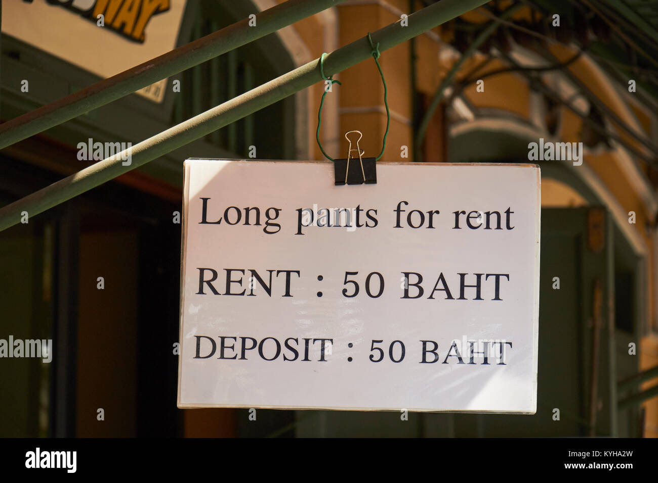 Signer : Pantalon Long 'A louer' au Palais Royal, Bangkok, Thaïlande Banque D'Images