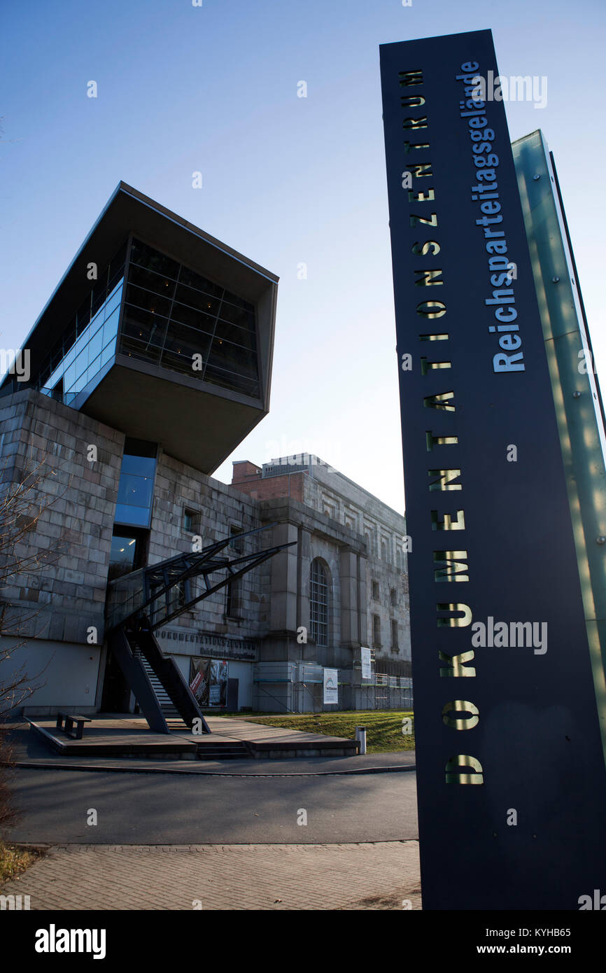 Le Centre de documentation au parti nazi Rally motif à Nuremberg, Allemagne. L'édifice occupe le palais des congrès, qui avait été conçu Banque D'Images