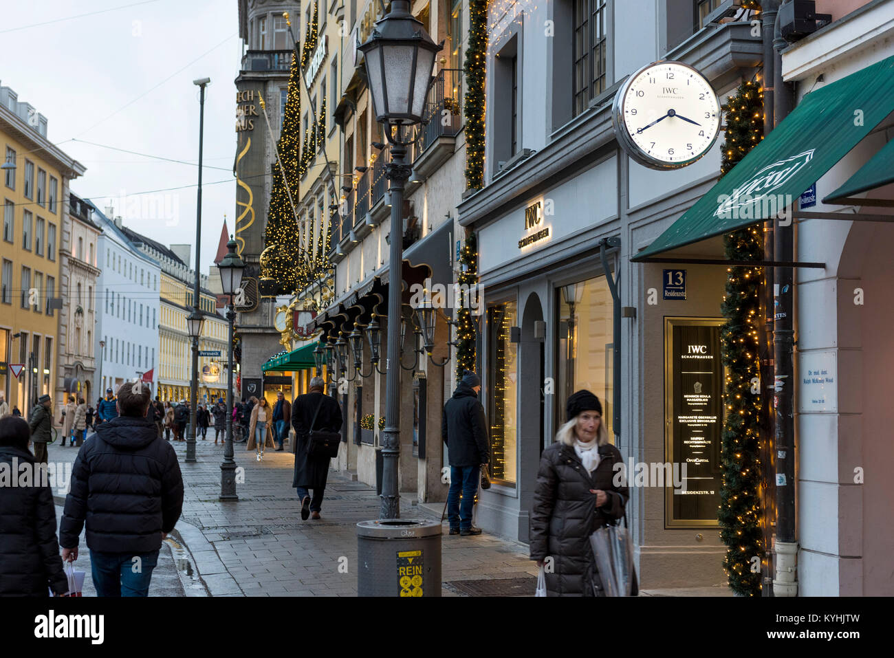 Boutiques de luxe de Residenzstraße, München, Allemagne Banque D'Images