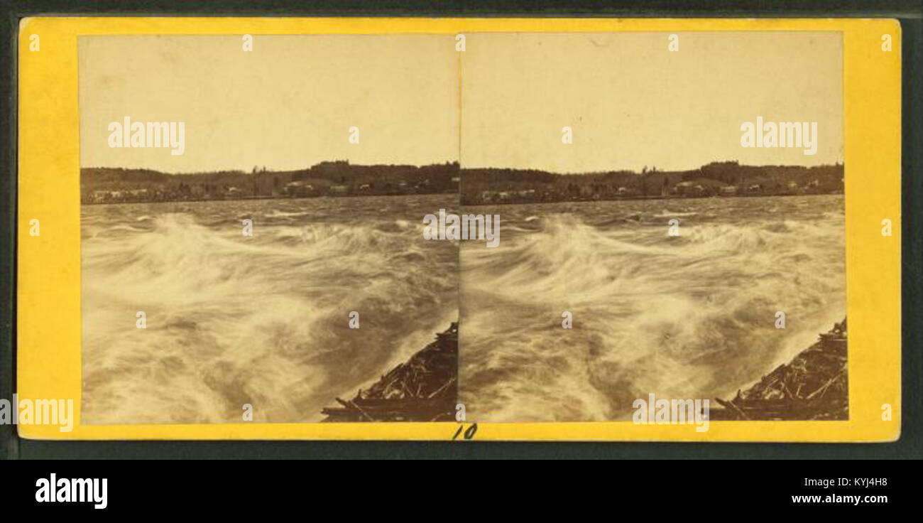Montre le barrage de South Hadley, conçu par A.E. Alden en 1837, mettant en évidence l'ingénierie, la gestion de l'eau et l'infrastructure historique dans le Massachusetts, États-Unis. Banque D'Images