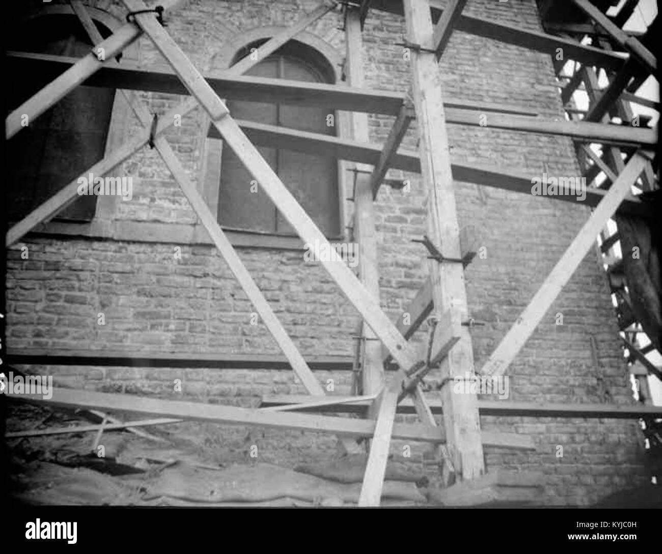 Storkyrkan, également connu sous le nom de Sankt Nikolai kyrka, est la plus ancienne église de Stockholm, en Suède. Consacré en 1306, il sert à la fois de cathédrale et d'église paroissiale, présentant une architecture gothique et d'importants artefacts historiques. Banque D'Images