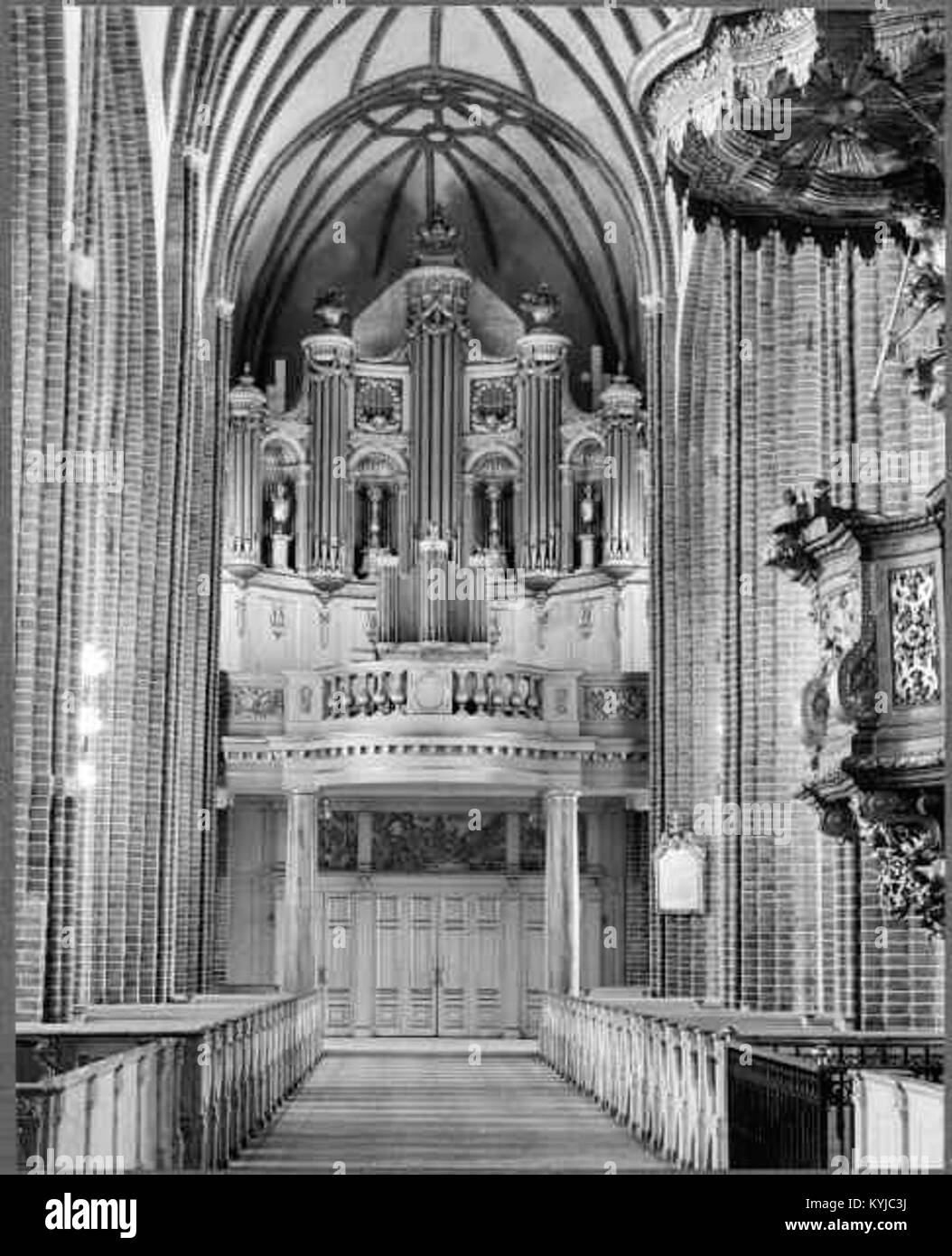 Une photographie de Storkyrkan (église Saint-Nicolas) à Stockholm montre son architecture gothique et son importance historique en tant que monument religieux. Banque D'Images
