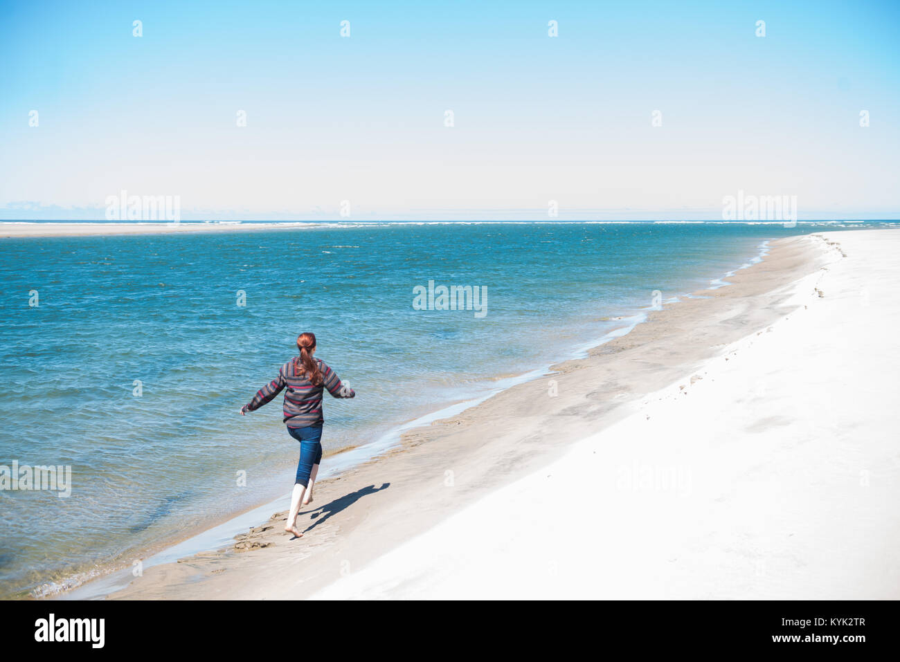 Plage d'été s'exécute Banque D'Images