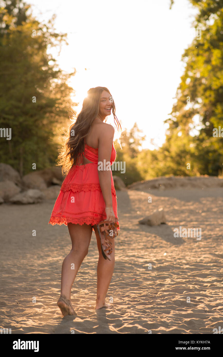 Smiling Girl sur la plage Banque D'Images