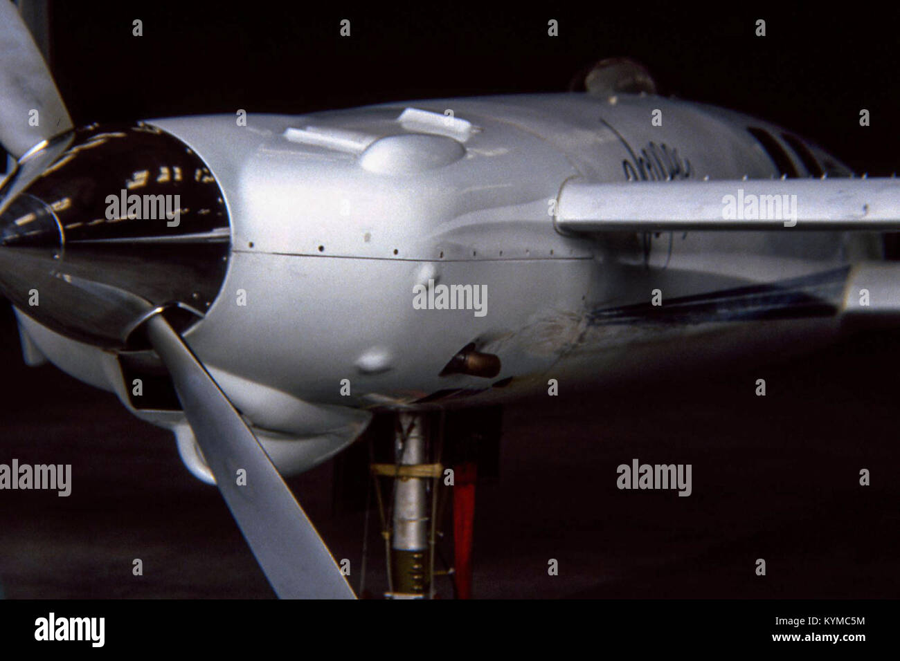 Cette image de la collection Ray Kamm offre un aperçu d'un moment important de l'histoire, mettant en vedette un sujet inconnu capturé avec une pertinence historique dans les archives. Banque D'Images Cette image de la collection Ray Kamm offre un aperçu d'un moment important de l'histoire, mettant en vedette un sujet inconnu capturé avec une pertinence historique dans les archives. Banque D'Images