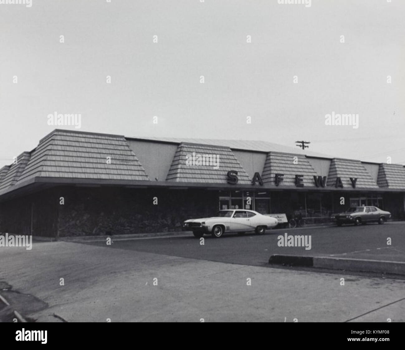 Une image historique du San Diego Air & Space Museum, présentant des objets aéronautiques et des technologies datant des débuts de l'histoire de l'aérospatiale. Banque D'Images