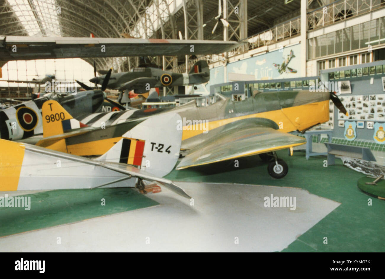 Photographie de la collection Daniels, présentant une image historique ou culturelle liée à l'aviation, à l'histoire ou à un autre sujet dans les archives. Banque D'Images Photographie de la collection Daniels, présentant une image historique ou culturelle liée à l'aviation, à l'histoire ou à un autre sujet dans les archives. Banque D'Images
