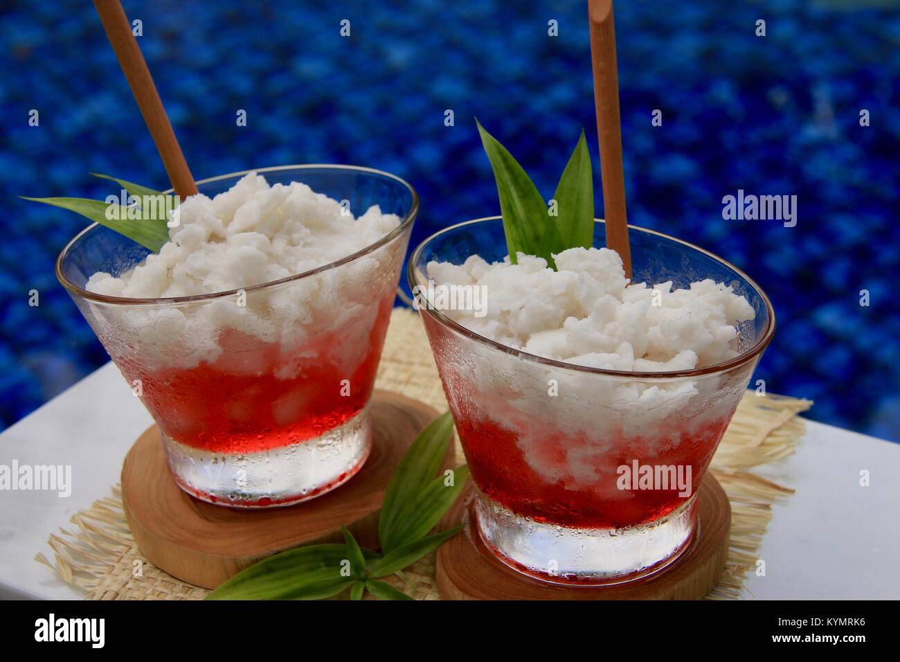 Es Kopyor. Noix de Coco glacé indonésienne avec caillé Sirop Pandan Banque D'Images