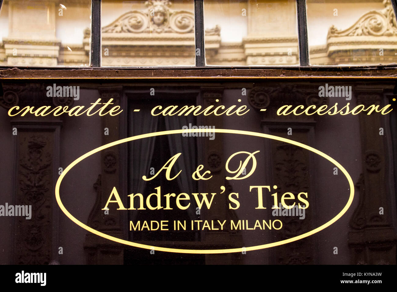 MILAN, ITALIE - 28 avril 2017 : Détail de Andrew's tie magasin à Milan, Italie. Il s'agit d'une entreprise de mode italienne fondée en 2010. Banque D'Images