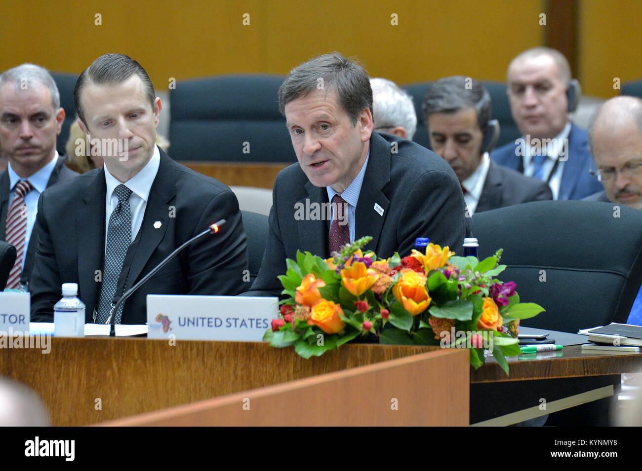 Mark Green, Administrateur de l'Agence américaine pour le développement international (USAID), a prononcé un discours à la réunion ministérielle sur le commerce, la sécurité et la gouvernance en Afrique le 17 novembre 2017, au Département d'État américain à Washington Banque D'Images