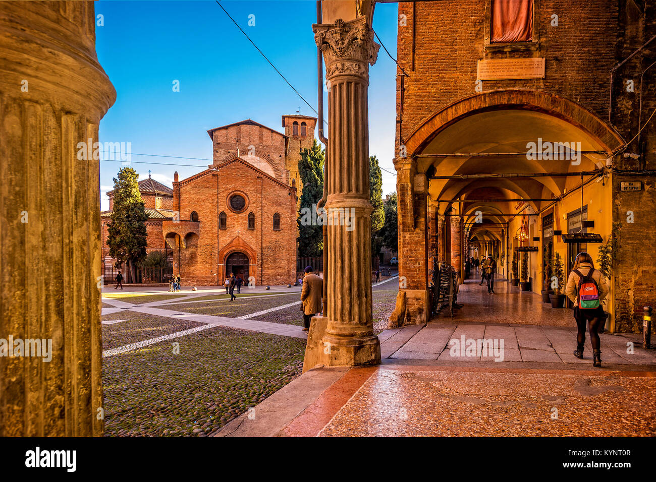 Italie Emilie Romagne Bologna Piazza Santo Stefano complexe de Santo Stefano ou 7 Chiese ( 7 ) de l'Église - Square et complexe de Santo Stefano Banque D'Images