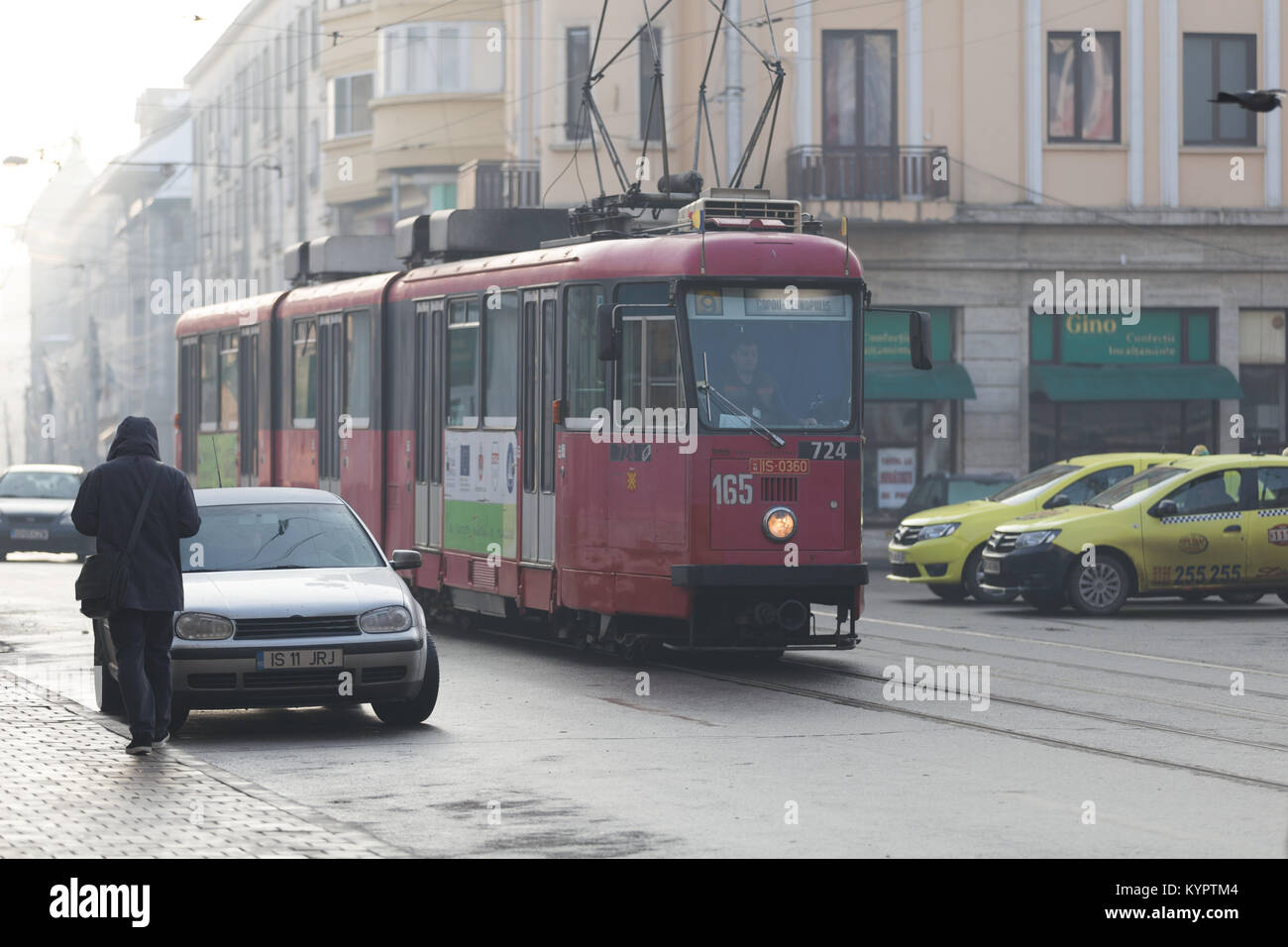 Tramway sur la rue Banque D'Images