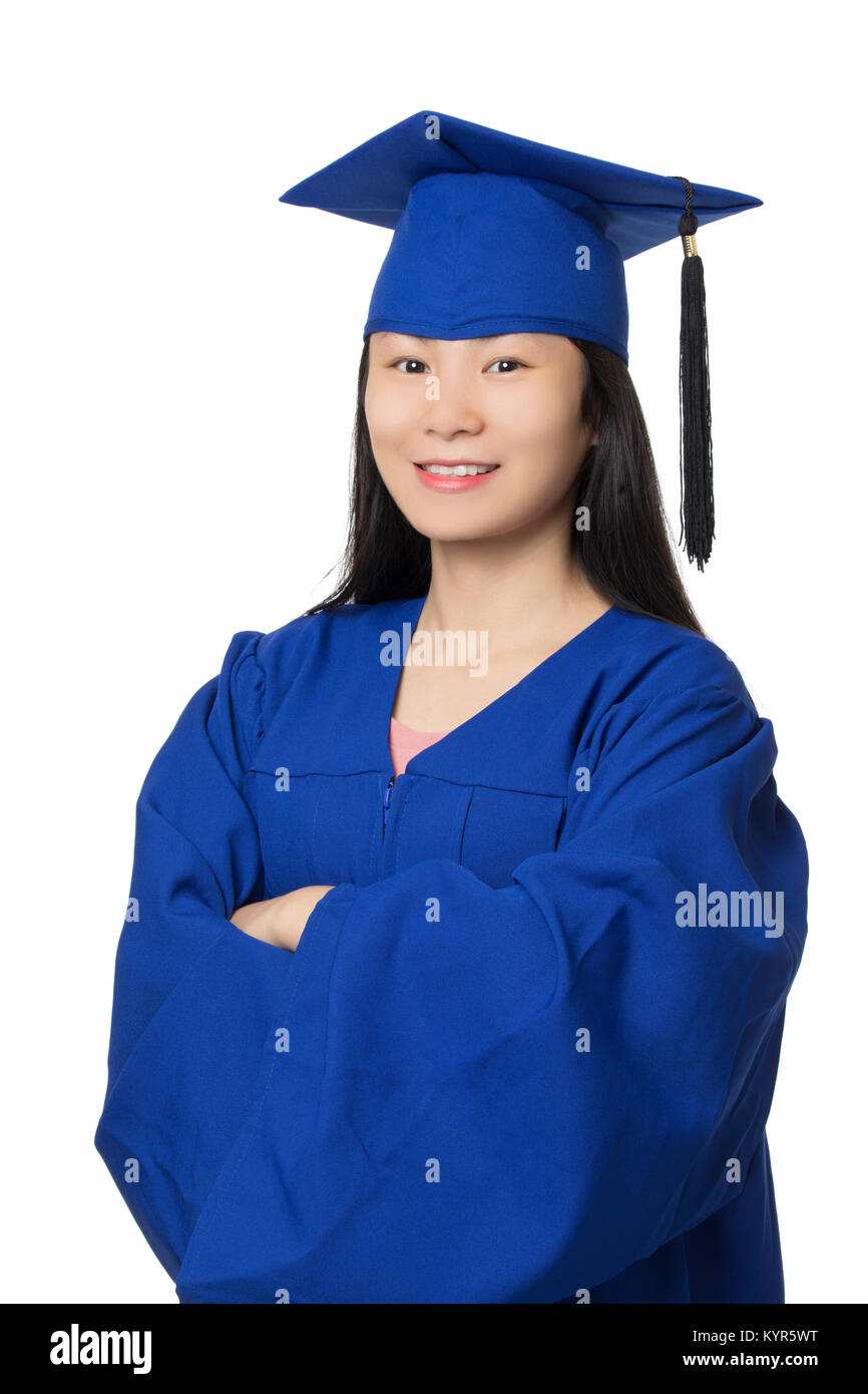 Portrait d'une femme asiatique portant un bail sur l'obtention du diplôme bleu isolé sur fond blanc Banque D'Images