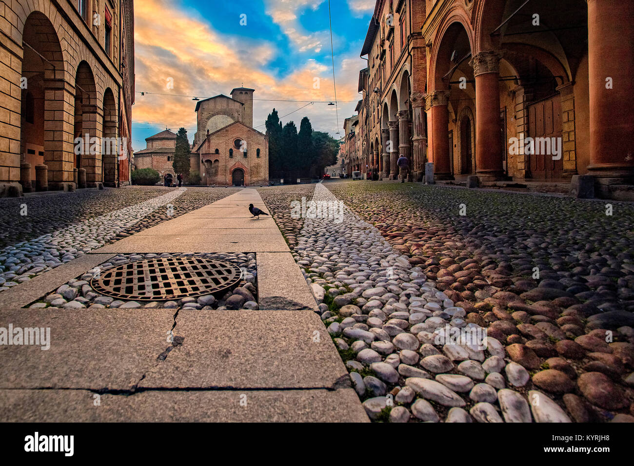 Italie Emilie Romagne Bologna Via Santo Stefano Arcades - Complexe de Santo Stefano Banque D'Images