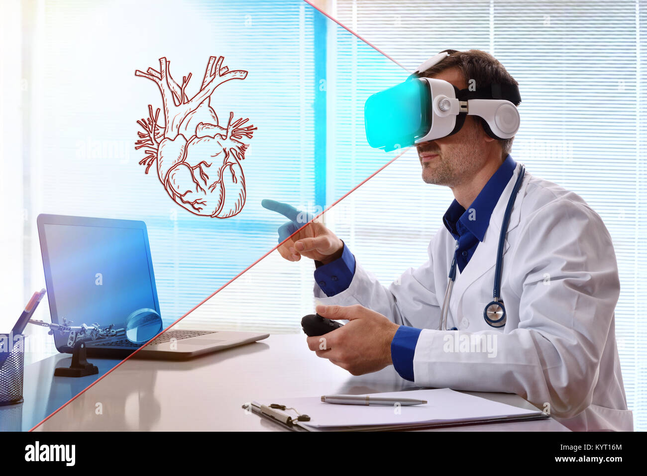 Médecin examinant avec le contenu 3d avec lunettes de réalité virtuelle sur son lieu de travail. Composition horizontale. Banque D'Images