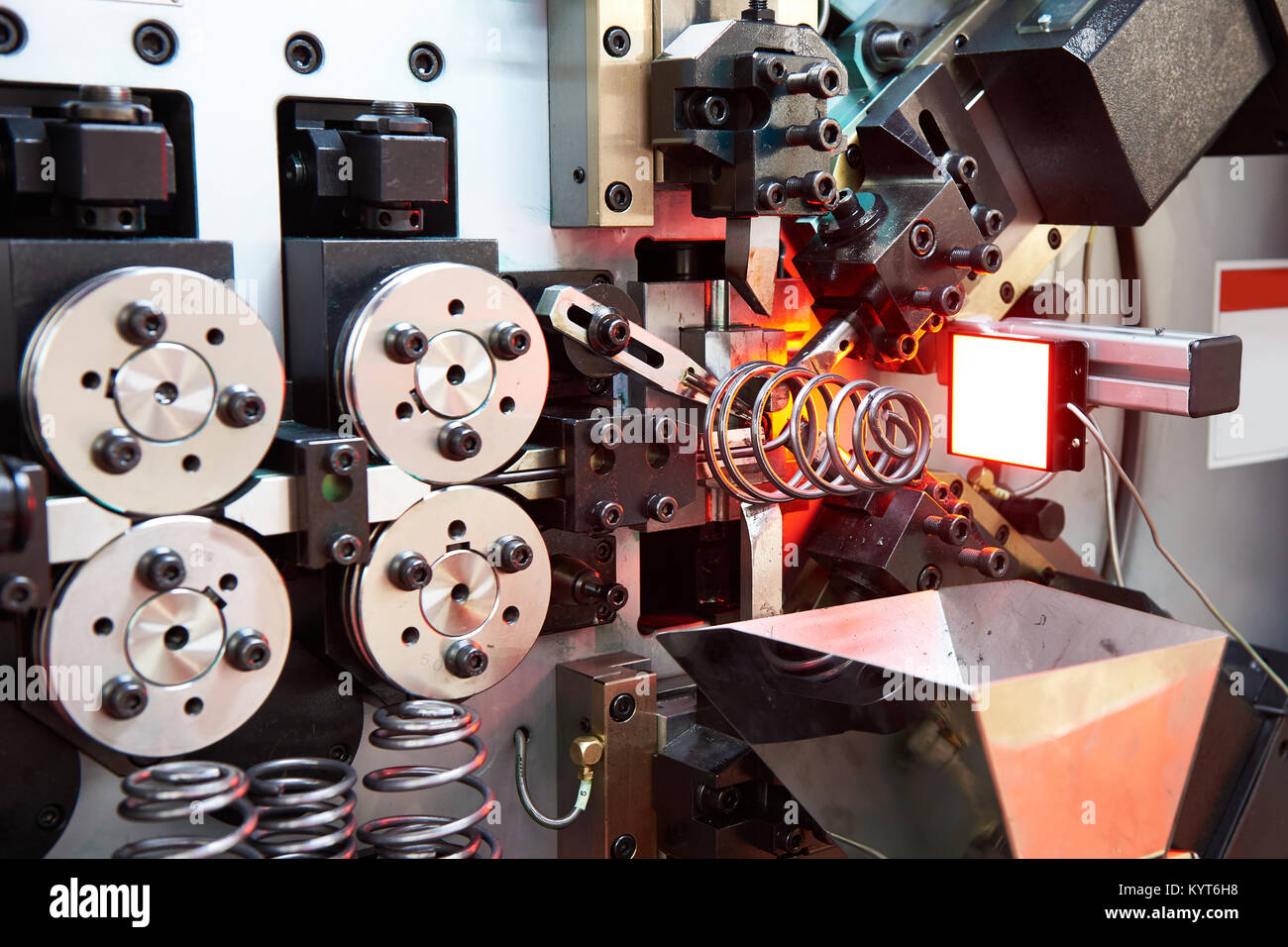Cnc machine industrielle printemps Banque D'Images