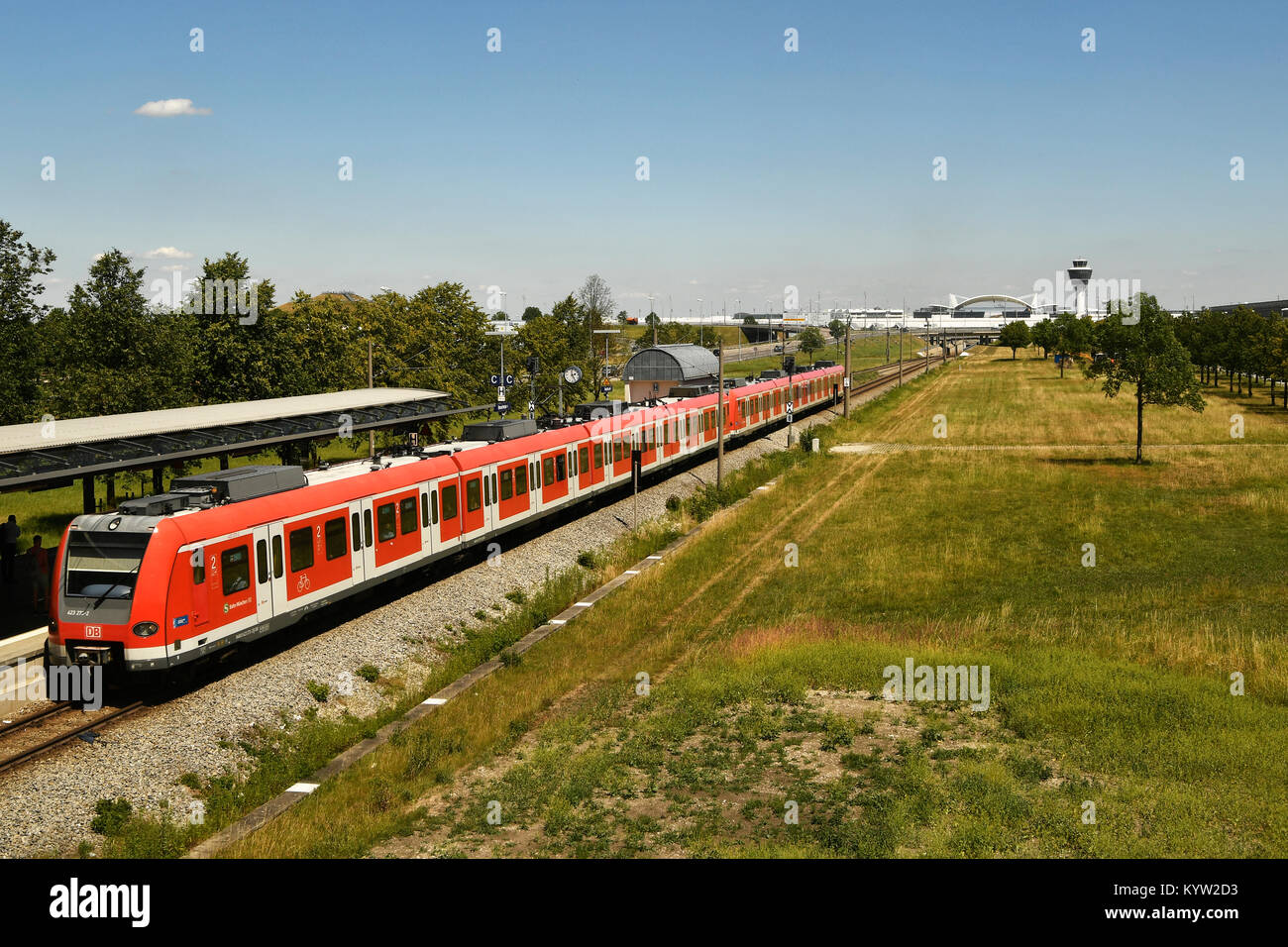Park And Ride Sbahn Flughafen Nähe München www.alamyimages.fr