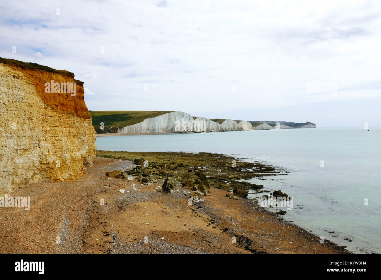 Vue panoramique sur les falaises de craie Sœurs Severn près de Cuckmere Haven, East Sussex, Angleterre, Royaume-Uni. Banque D'Images