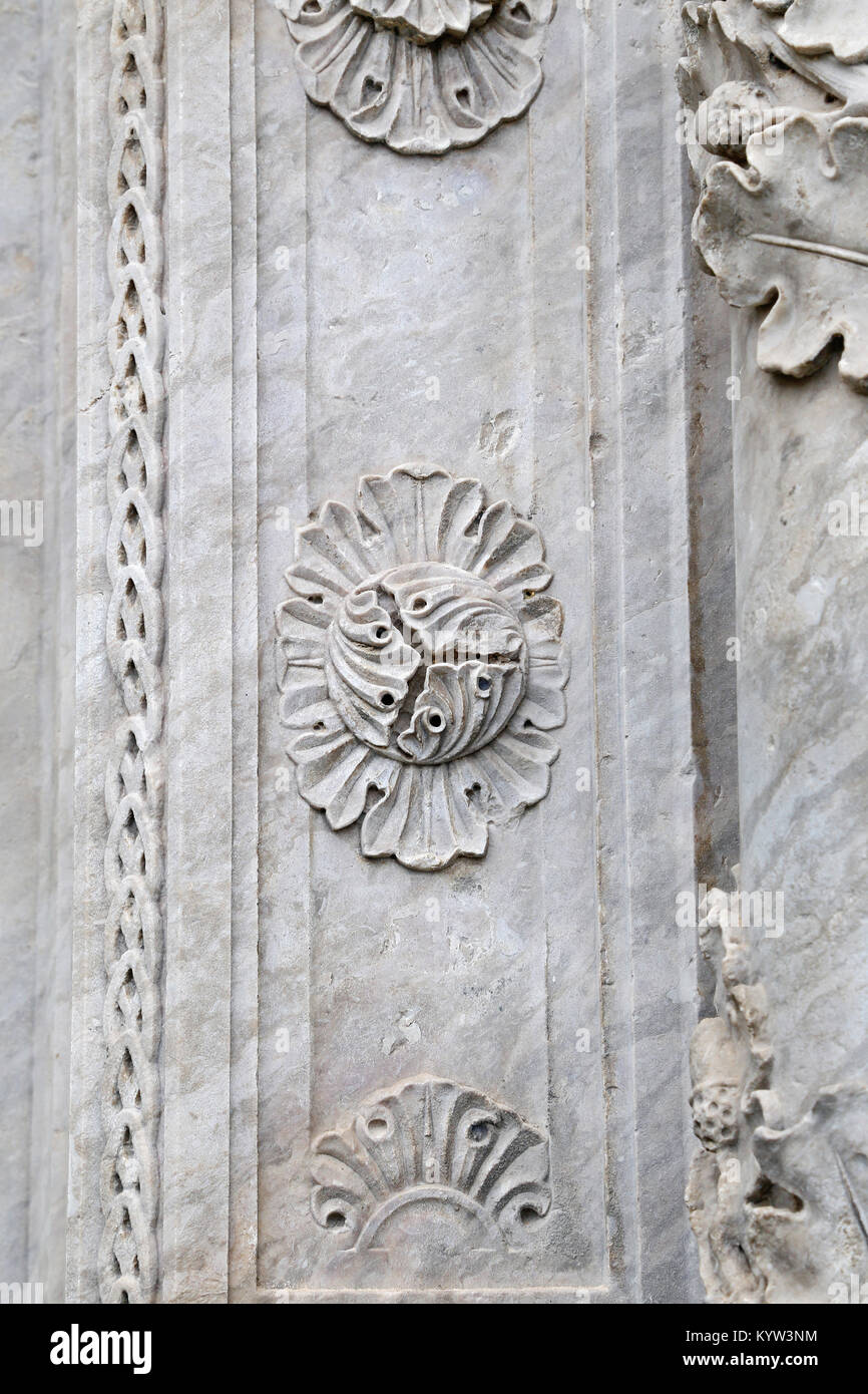 La Cathédrale de Saint Francesco détail extérieur. Gaeta, Italie Banque D'Images