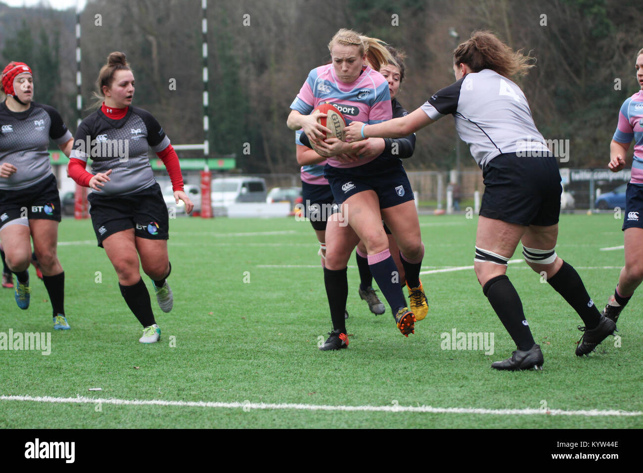 14 janvier 2018. Pontypridd RFC, le Pays de Galles. Cardiff Blues Mesdames huddle avant leur match contre Ospreys Mesdames. Score final a été Ospreys 22-10 Cardiff Banque D'Images