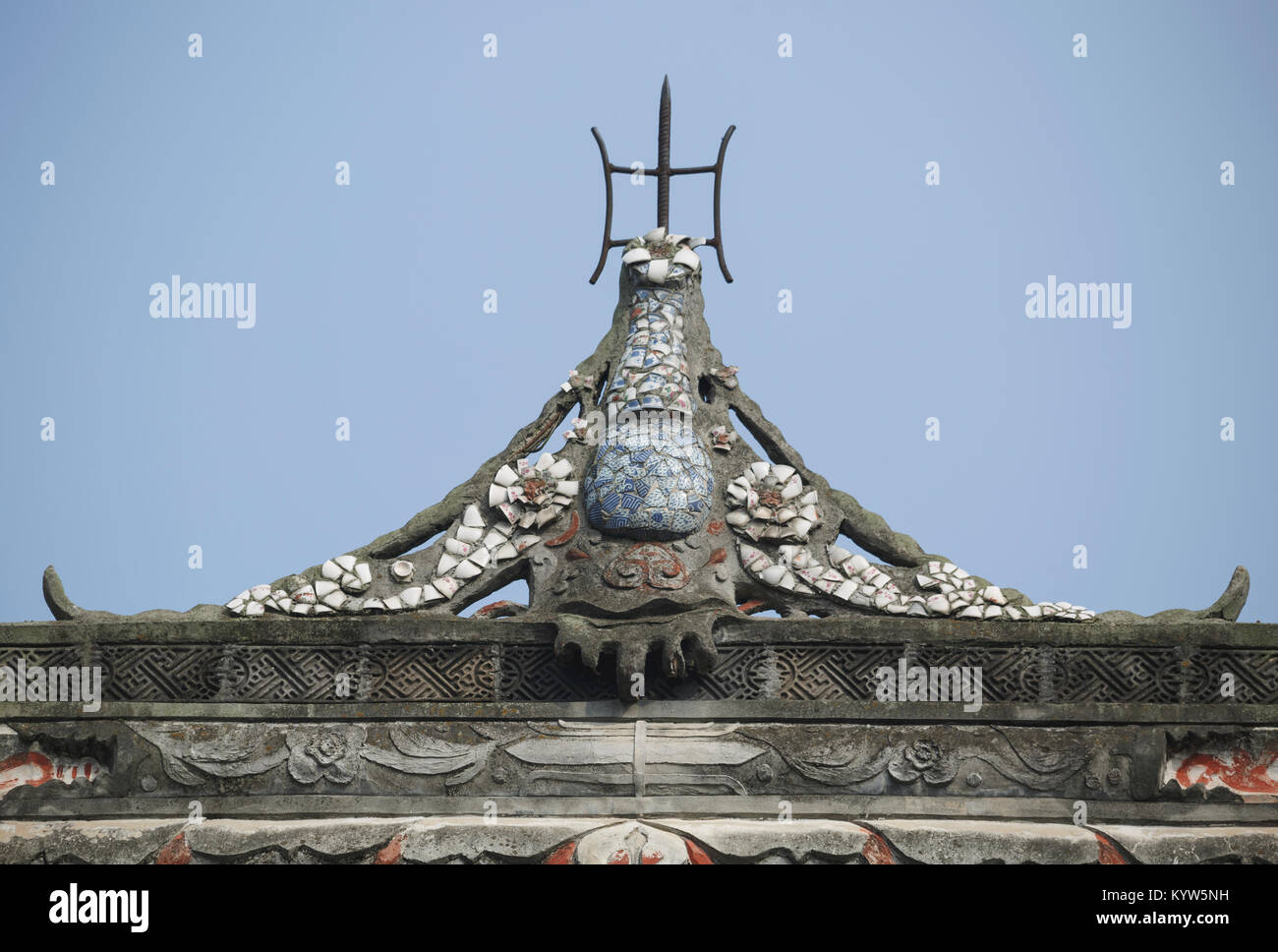 Talisman et eaves décoration de l'architecture chinoise ancienne Banque D'Images