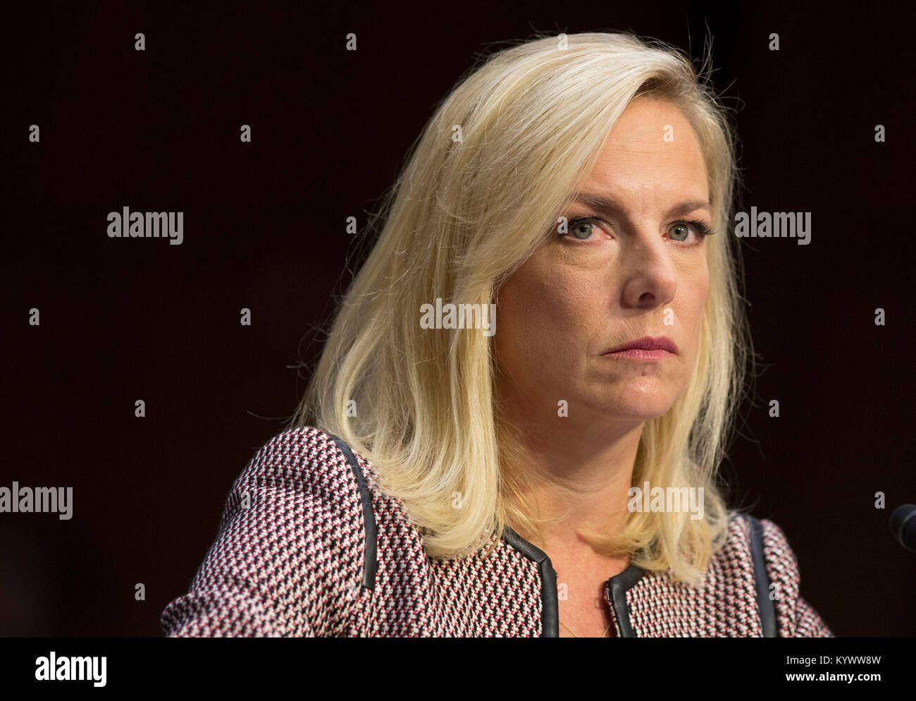 Washington, USA. 16 janvier, 2018. Le secrétaire américain à la Sécurité intérieure des Kirstjen Nielsen apparaît avant que le Comité judiciaire du Sénat sur la colline du Capitole, le 16 janvier 2017. Crédit : Chris Kleponis/CNP - AUCUN FIL SERVICE - Crédit : Chris Kleponis/consolidé/dpa/Alamy Live News Banque D'Images