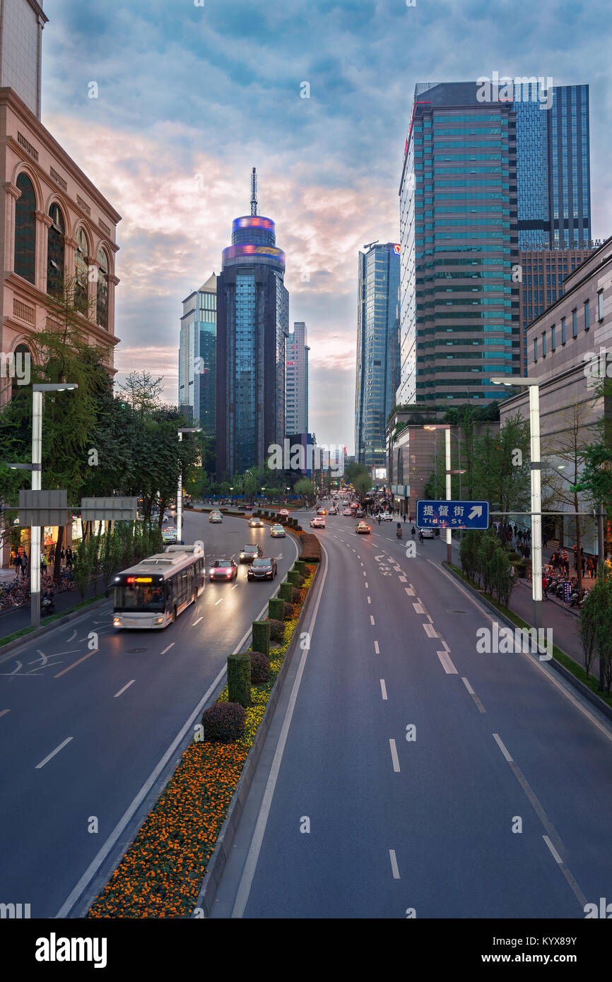 Vue de la nuit de Chengdu, Sichuan, Road train station Banque D'Images