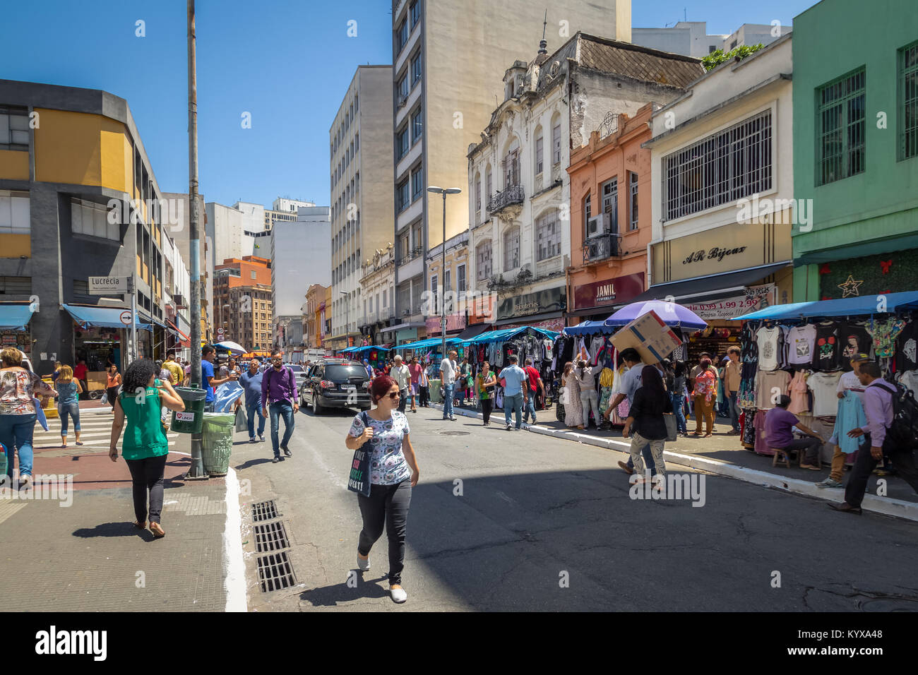25 de Marco Street, célèbre rue dans le centre-ville de Sao Paulo - São Paulo, Brésil Banque D'Images