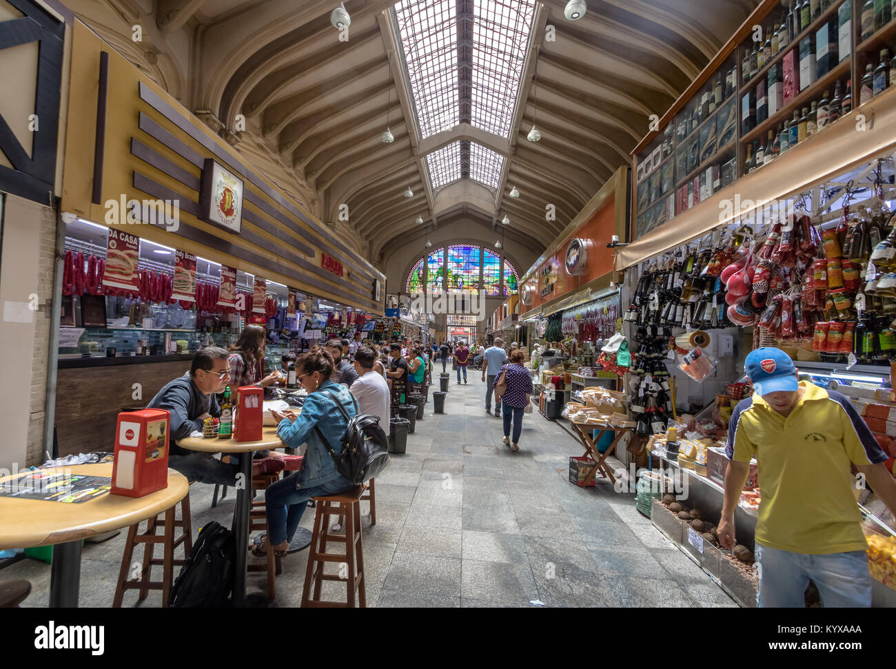 Intérieur du Marché Municipal (marché municipal) au centre-ville de Sao Paulo - São Paulo, Brésil Banque D'Images