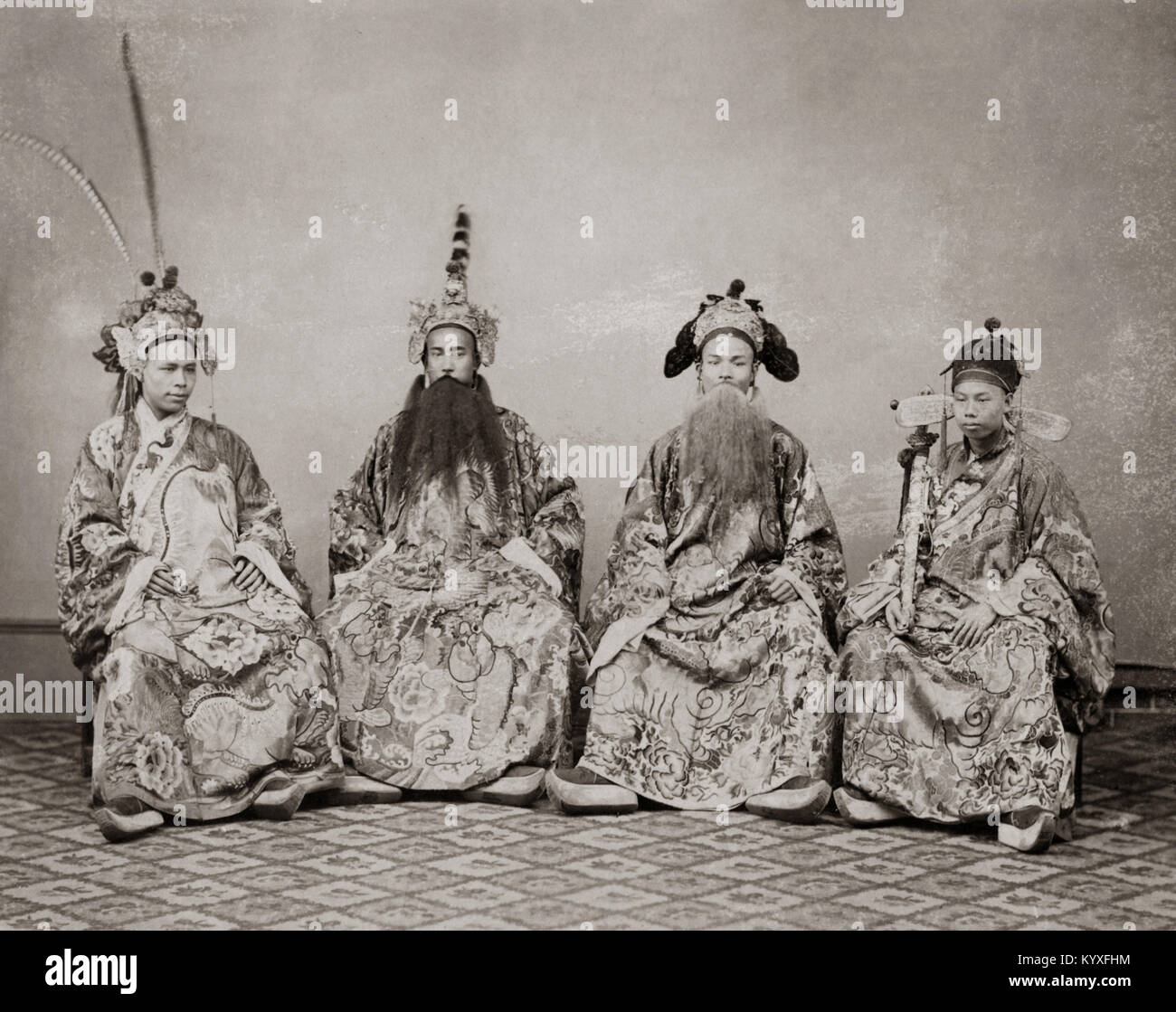 Groupe d'acteurs chinois, c.1880 . Banque D'Images