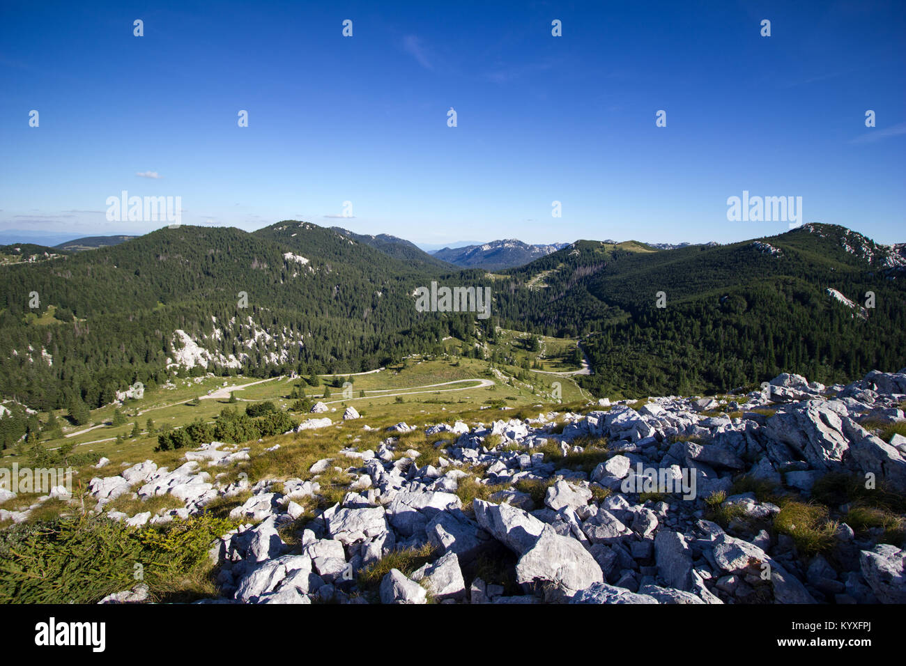 Chaîne de montagnes Velebit du sud vue de Zavizan - Parc national du Velebit nord, Croatie - 19 août 2016 Banque D'Images
