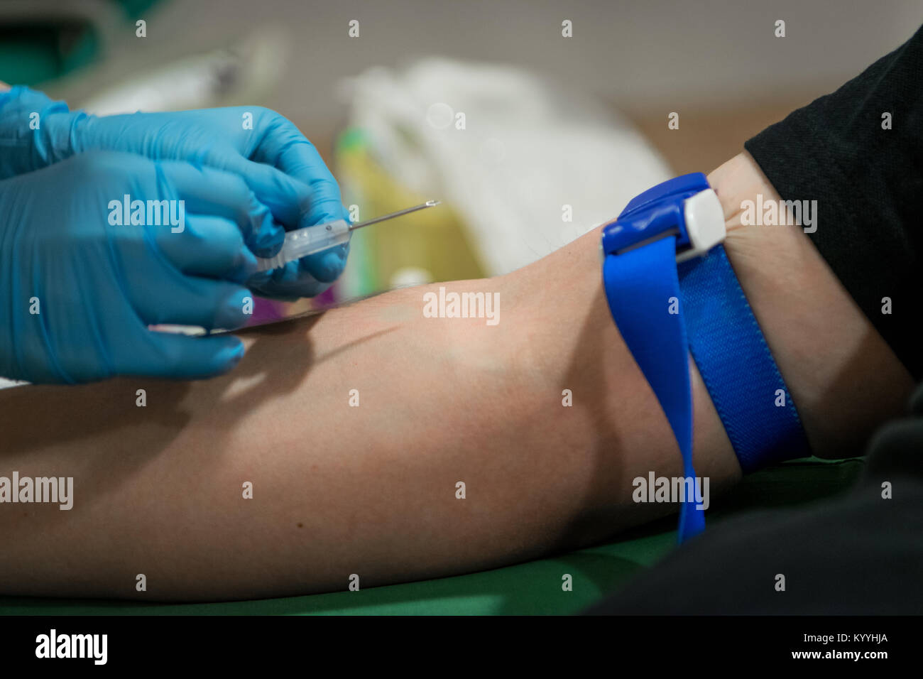 Processus du don de sang y compris injection seringue Banque D'Images