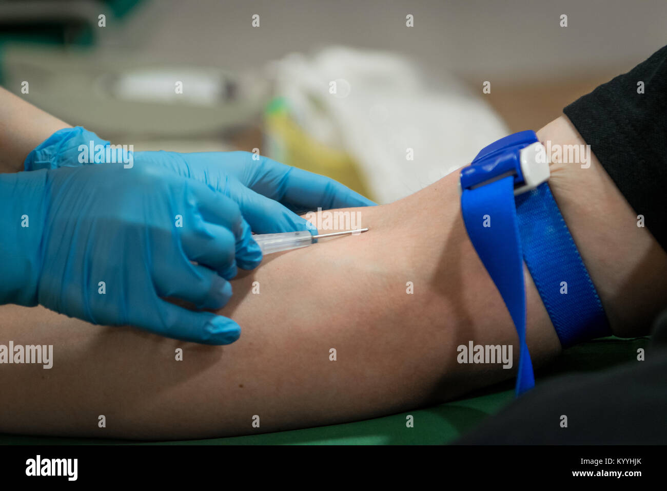 Processus du don de sang y compris injection seringue Banque D'Images