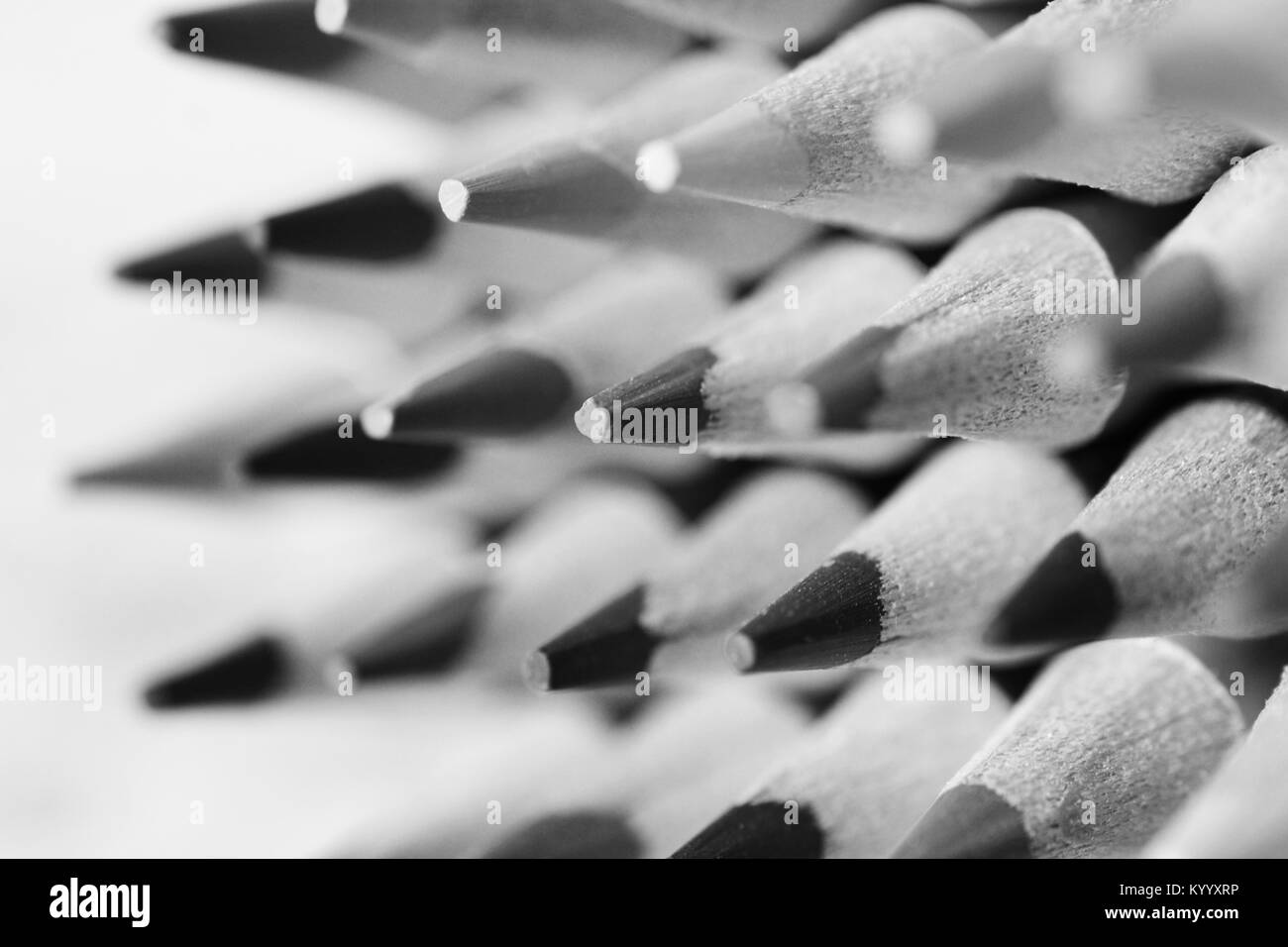 Crayon de couleur pointe Banque d'images noir et blanc Alamy