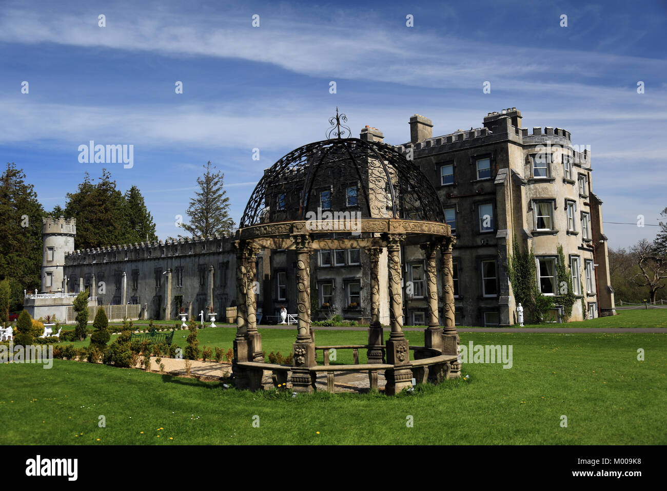 Grand propriétaire château dans la campagne irlandaise, le comté de Kerry, Irlande Banque D'Images