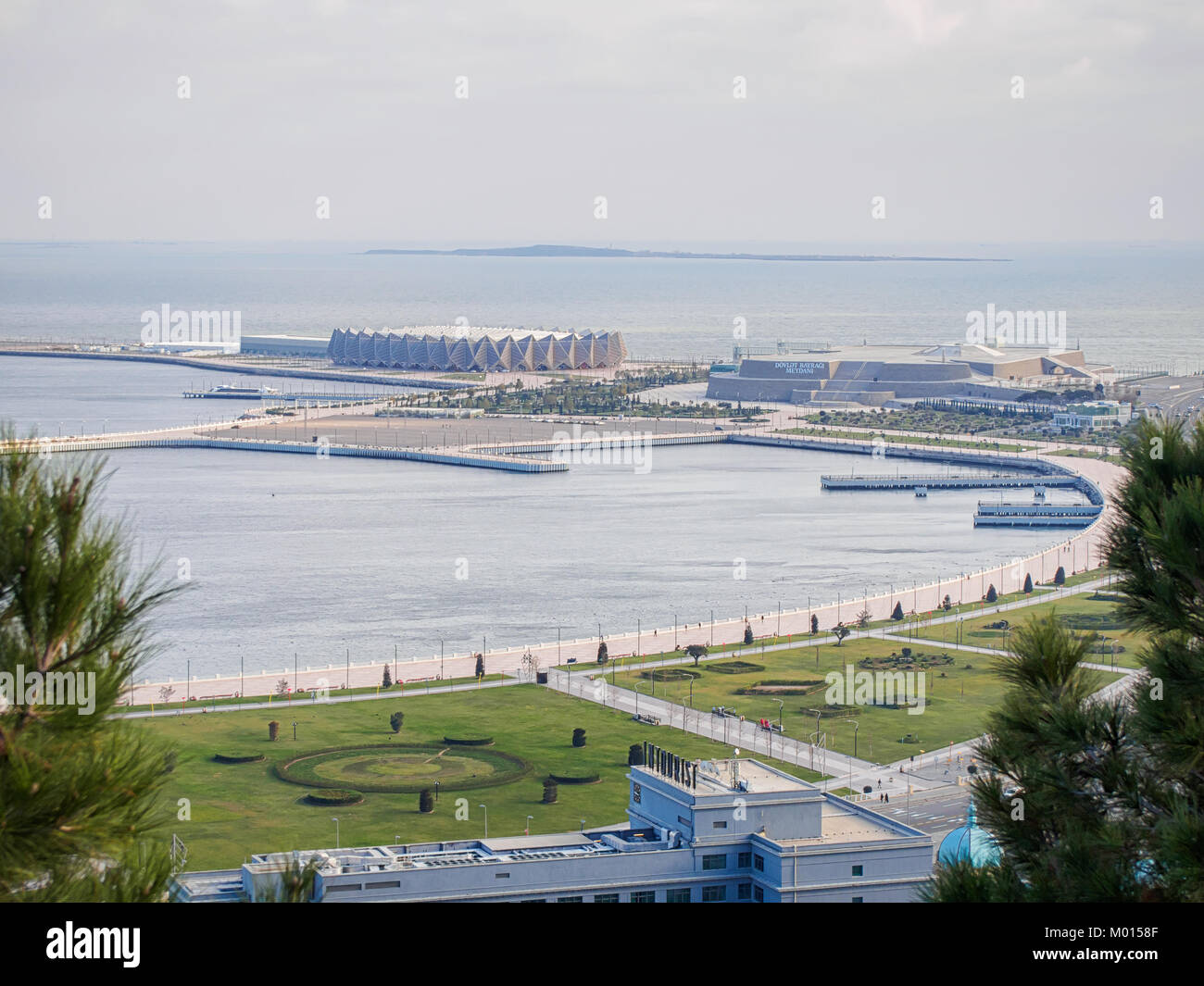 BAKU, AZERBAÏDJAN-Décembre 28, 2017 : Panorama de l'Azerbaidjan. La frome ci-dessus sur la salle en cristal. Banque D'Images