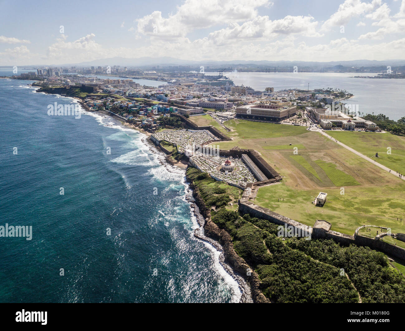 Vue aérienne de la ville de San Juan, Puerto Rico. Banque D'Images