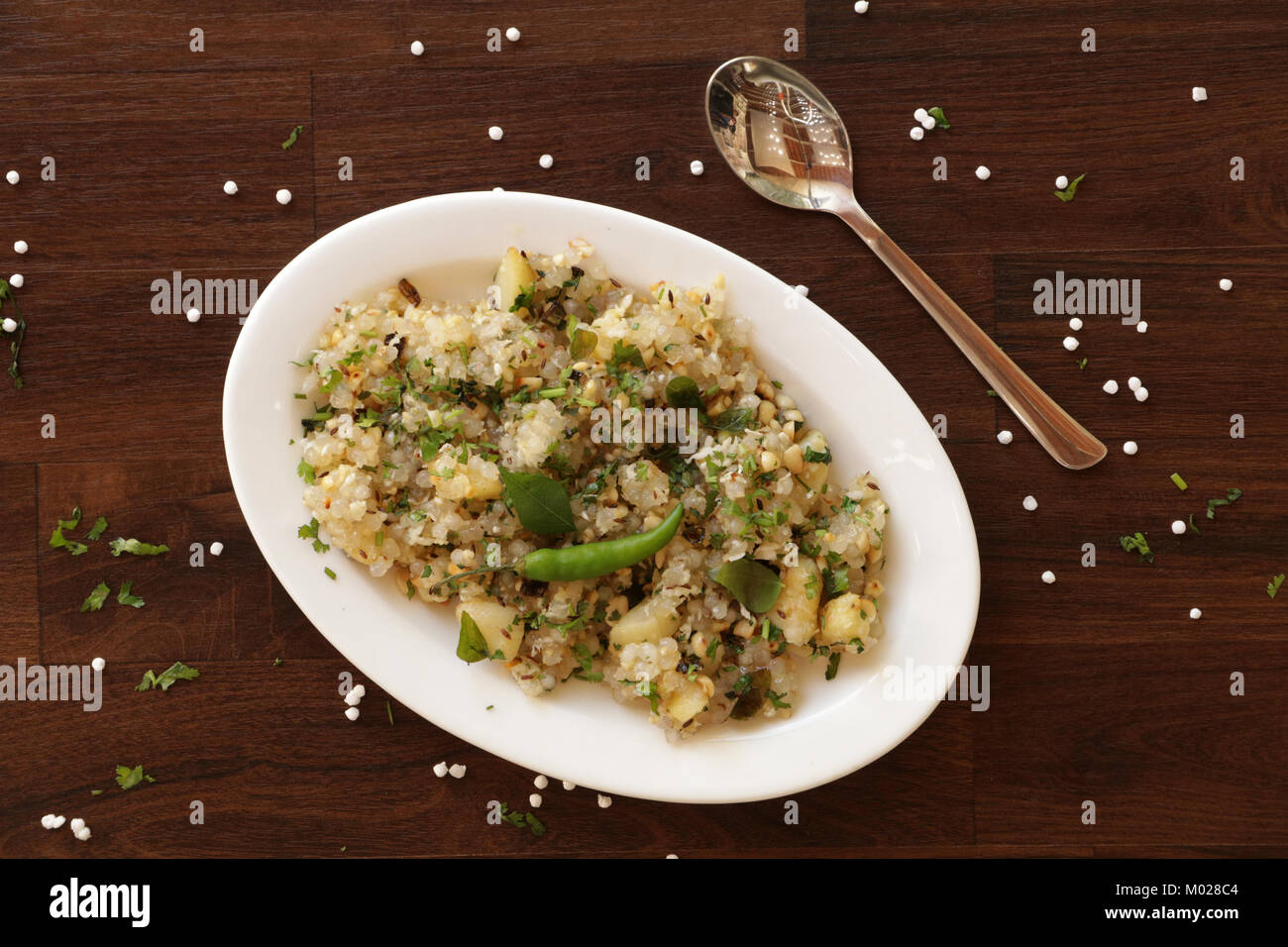 Sabudana khichdi est un plat fait avec sabudana. Plus habituellement consommées durant le jeûne des jours comme Navratri ou mahashivratri ou Ekadasi. Banque D'Images