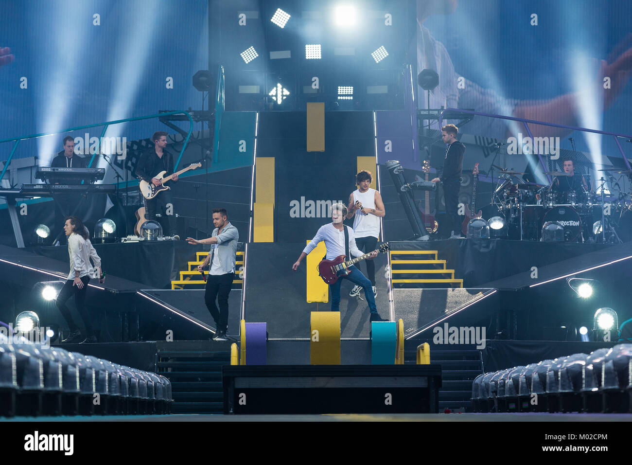 La populaire pop English-Irish bande de garçon et une direction effectue un concert live à l'Ullevaal Stadion d'Oslo. Le groupe est composé de Niall Horan, Liam Payne, Harry Styles et Louis Tomlinson. La Norvège, 19/06 2015. Banque D'Images