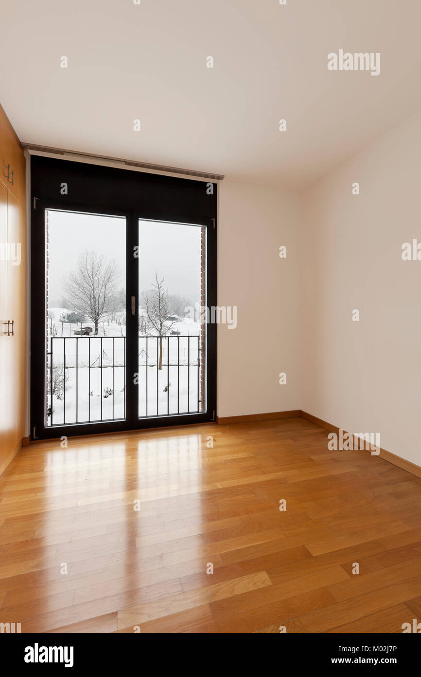 Bel intérieur, à partir de la fenêtre d'un paysage d'hiver Banque D'Images