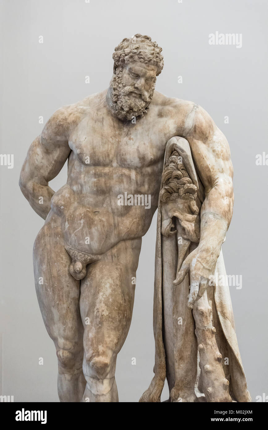 Naples. L'Italie. L'Hercule Farnèse, Museo Archeologico Nazionale di Napoli. Musée Archéologique National de Naples. Hercule au Repos, copie romaine, fin Banque D'Images