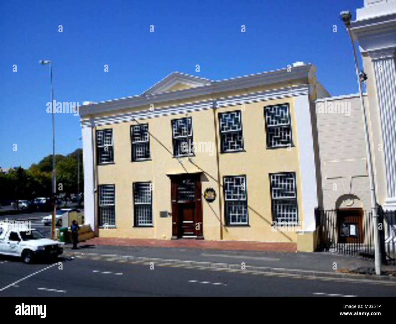 Le consulat général britannique au Cap représente le gouvernement britannique en Afrique du Sud, fournissant des services aux ressortissants britanniques vivant dans le pays et visitant ce pays. Situé au 8 Riebeek Street, Cape Town, il offre une assistance pour les affaires consulaires. Les heures de bureau sont du lundi au vendredi, de 8h30 à 12h30. Banque D'Images