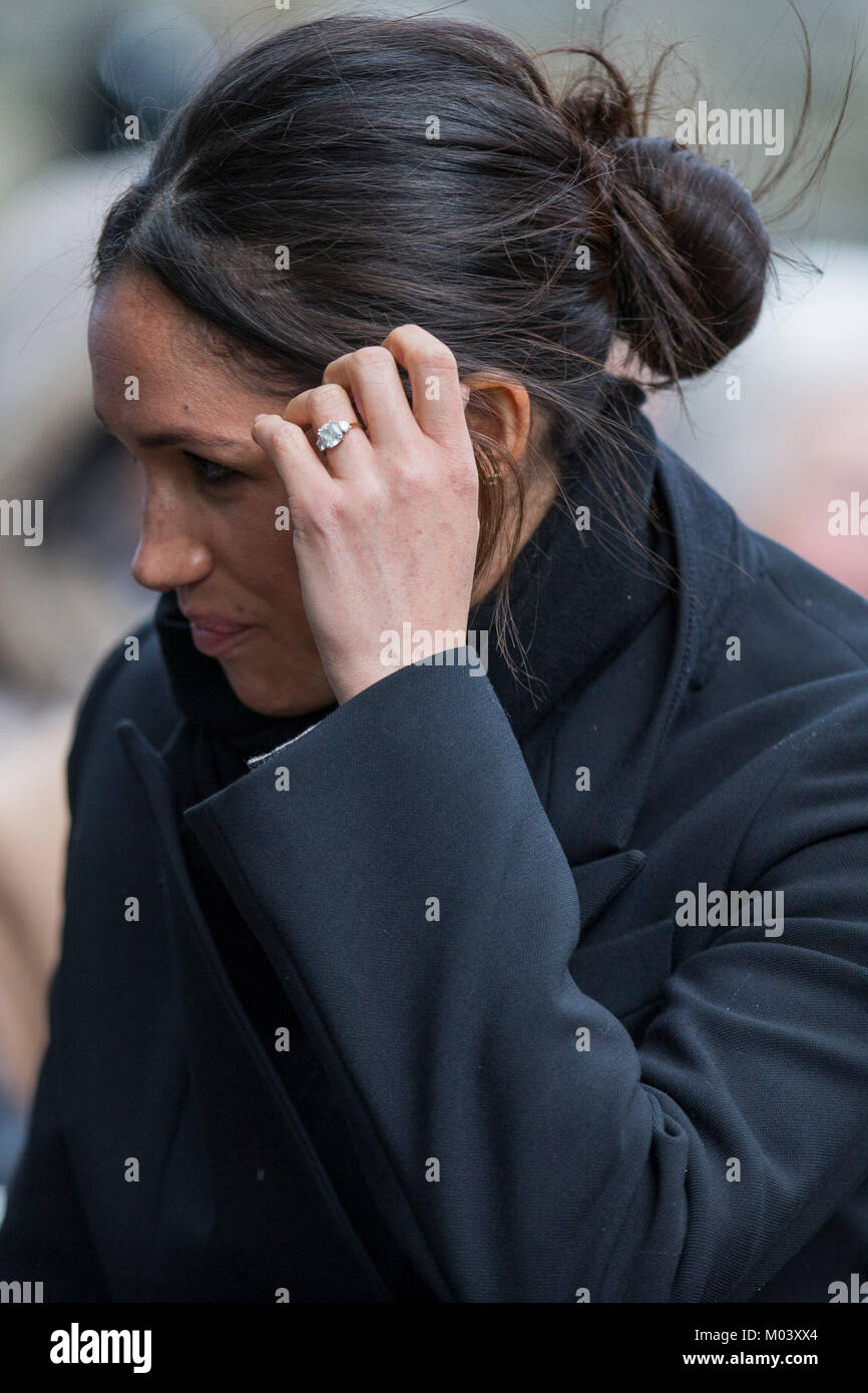Cardiff, Wales, UK, 18 janvier 2018. Meghan Markle blustery arrive à un château de Cardiff. Credit : Mark Hawkins/Alamy Live News Banque D'Images