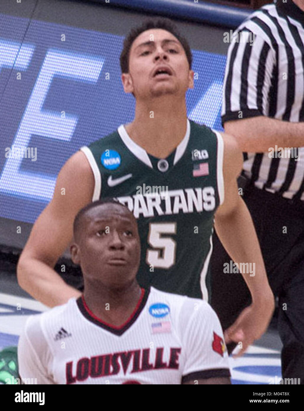 Bryn Forbes est un joueur de basket-ball professionnel américain, connu pour ses capacités de tir. Il a joué pour plusieurs équipes de la NBA, contribuant en tant que tireur et joueur de rôle, en particulier dans les mouvements hors balle et le score périmétrique. Banque D'Images